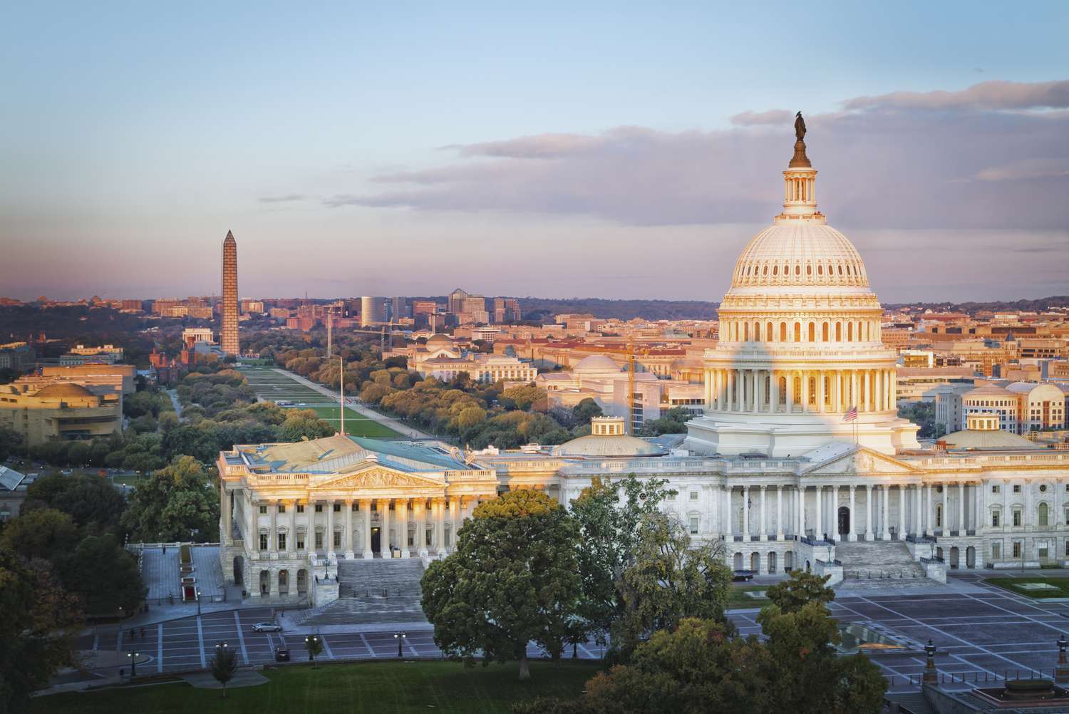 DAY 3: Proceed to Washington D.C - the Capital of The United States of America. On arrival visit Smithsonian Air & Space Museum. Later proceed for a City Tour of Washington D.C. with a local guide